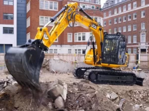 js130_picture_cg62b_gusenichnye-ekskavatory-js-130-lc-jcb-min